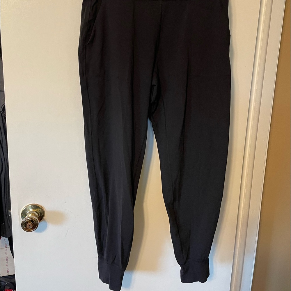 Lululemon joggers size 10